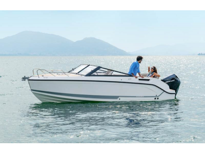 QUICKSILVER Activ 675 CRUISER